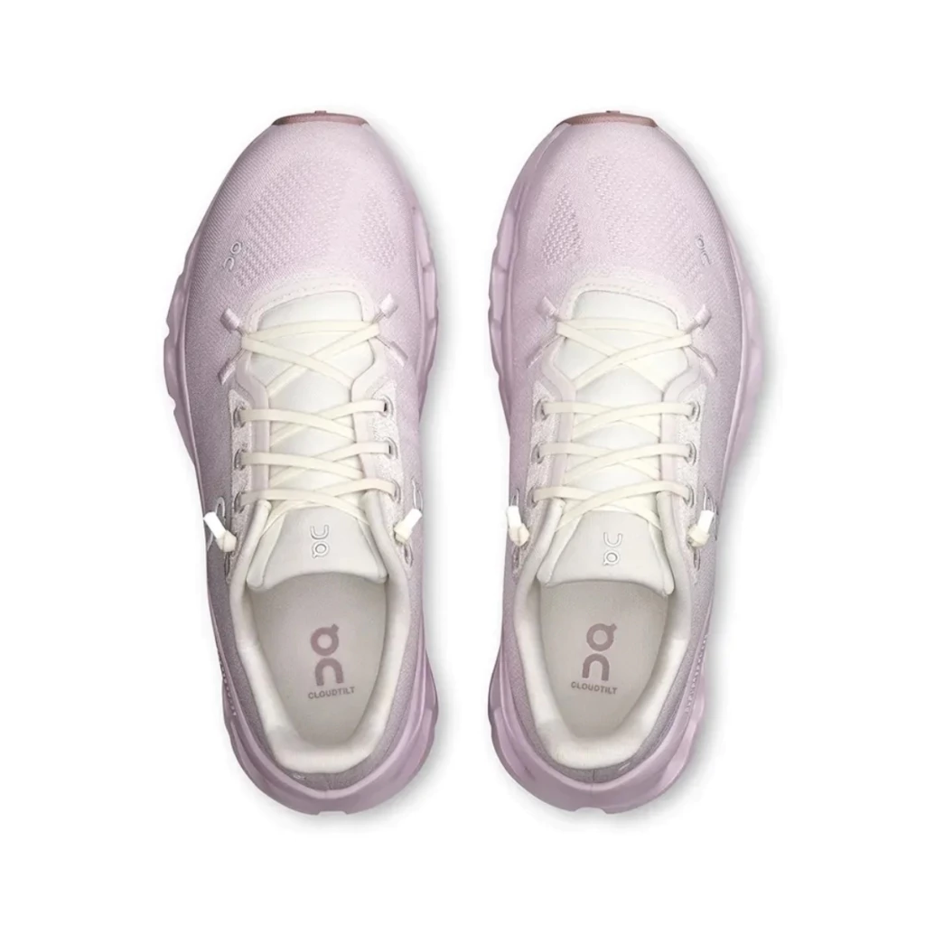 Sur Cloudtilt Orchidée/Ivoire en cours d'exécution