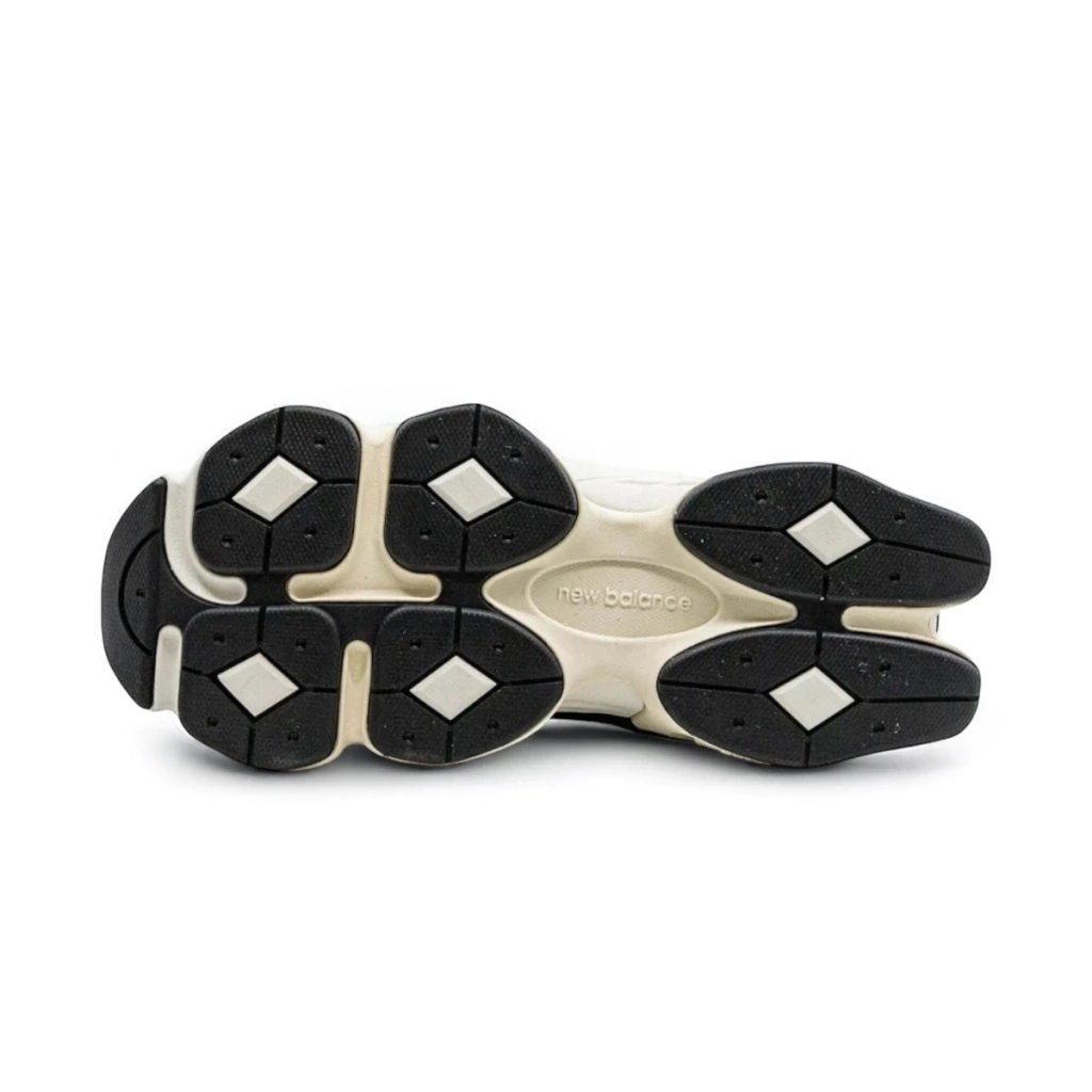 New Balance 9060 Noir/Blanc