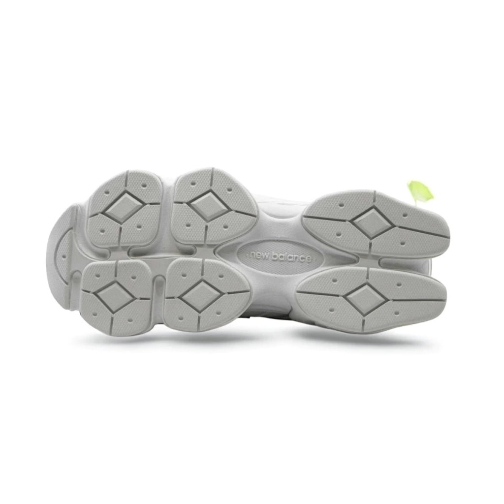 New Balance 9060 entièrement blanches