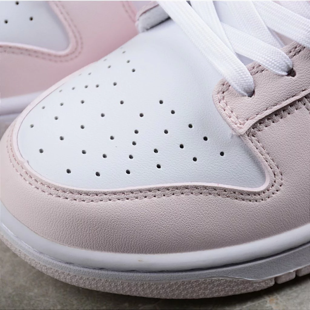 Nike SB Dunk Low Pink/Weiß