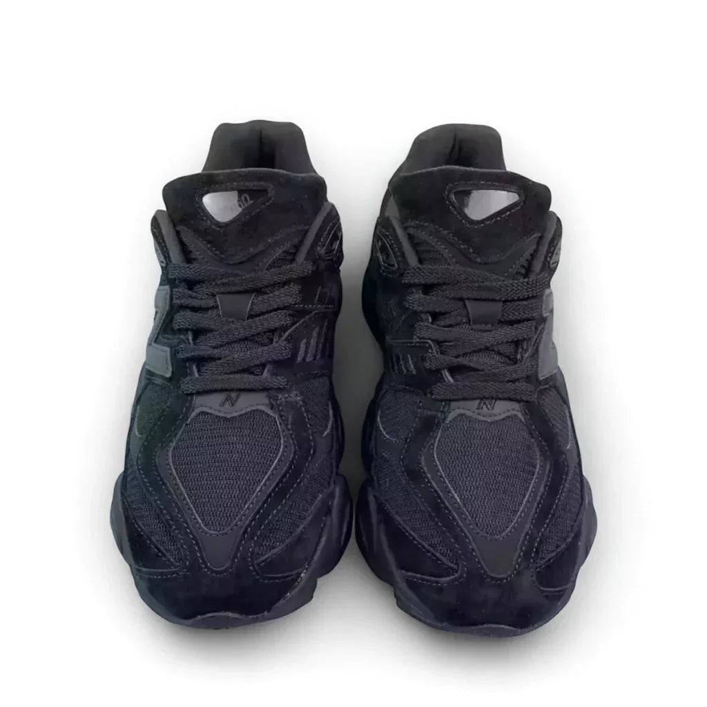 New Balance 9060 Triple Black