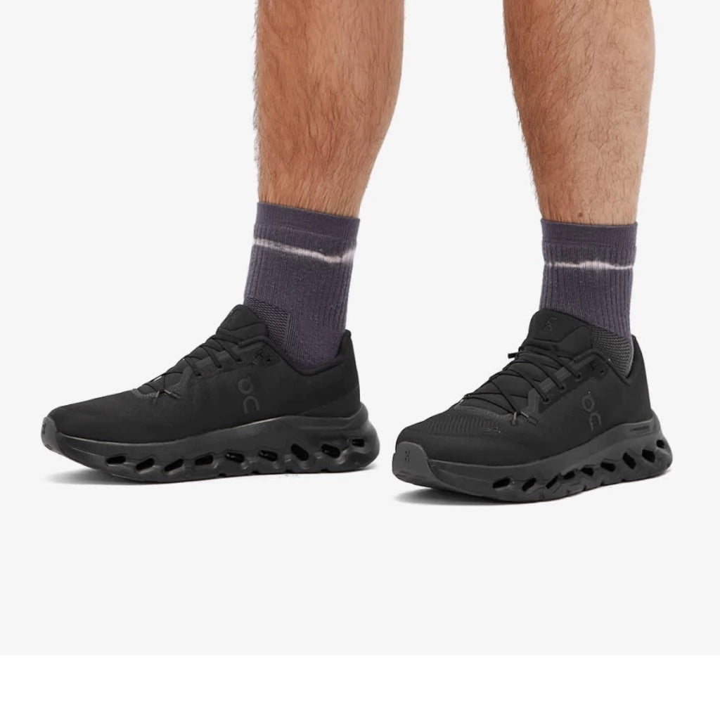 On Running Cloudtilt All Black